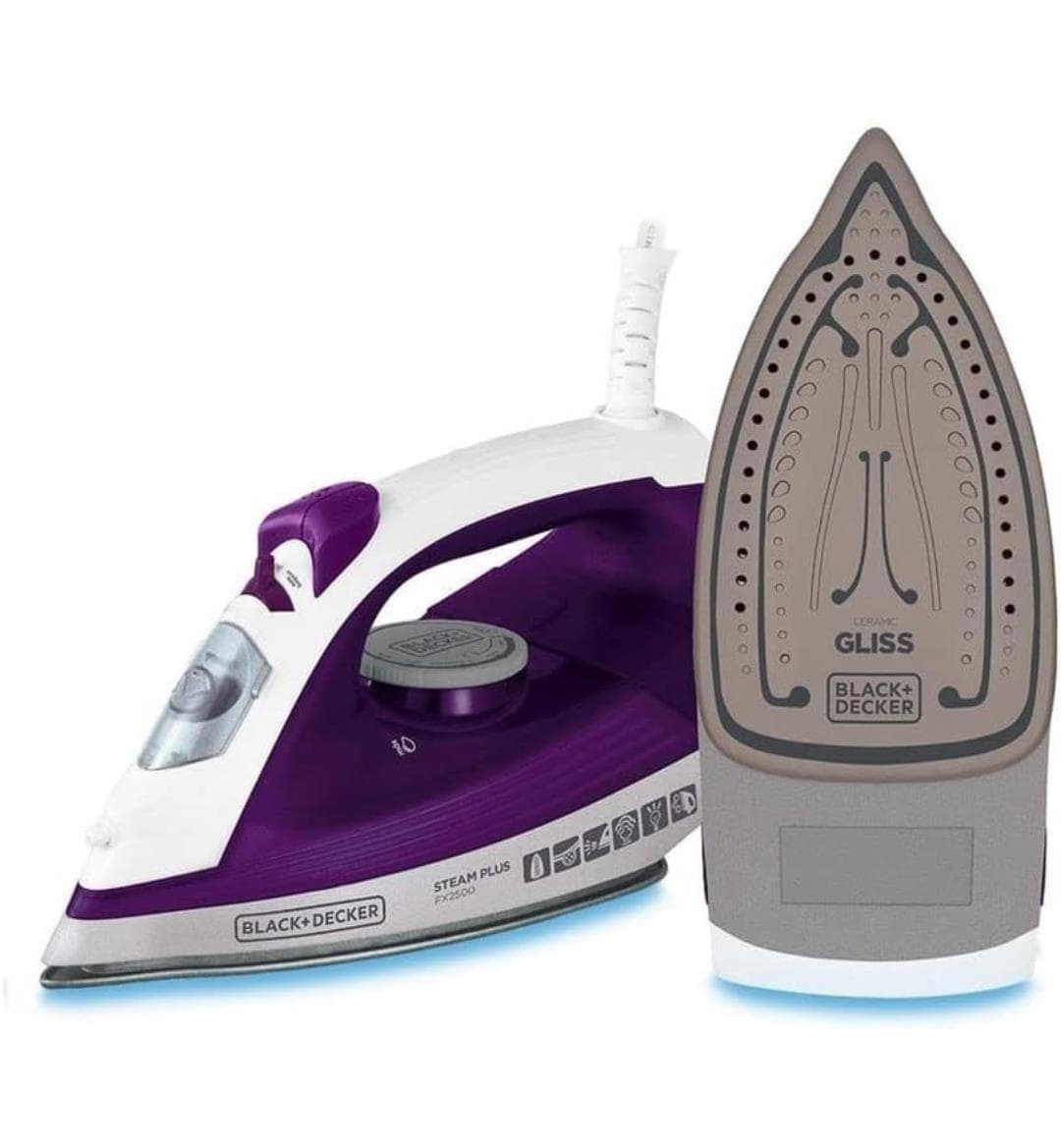 Black Decker Ferro de Passar Roupa com Vaporizador Base Antiaderente Modelo FX2500